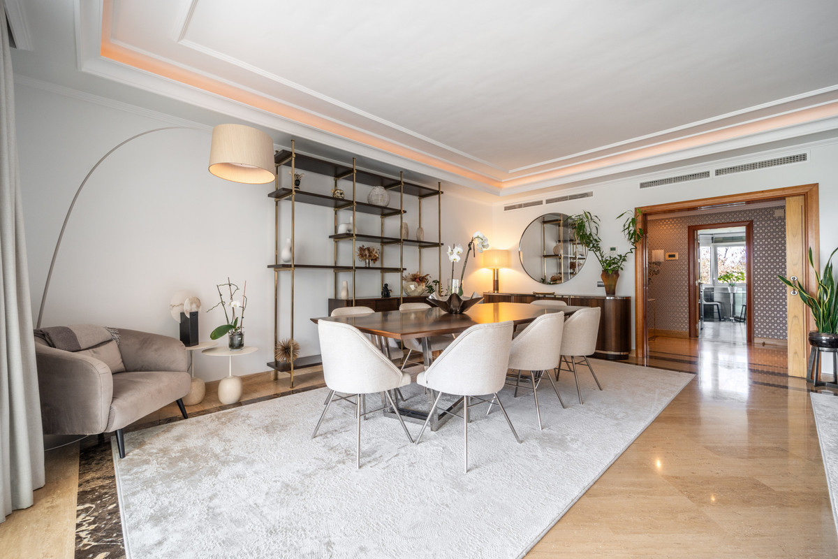 3 Bedroom Apartment for Sale in Puerto Banús — 4