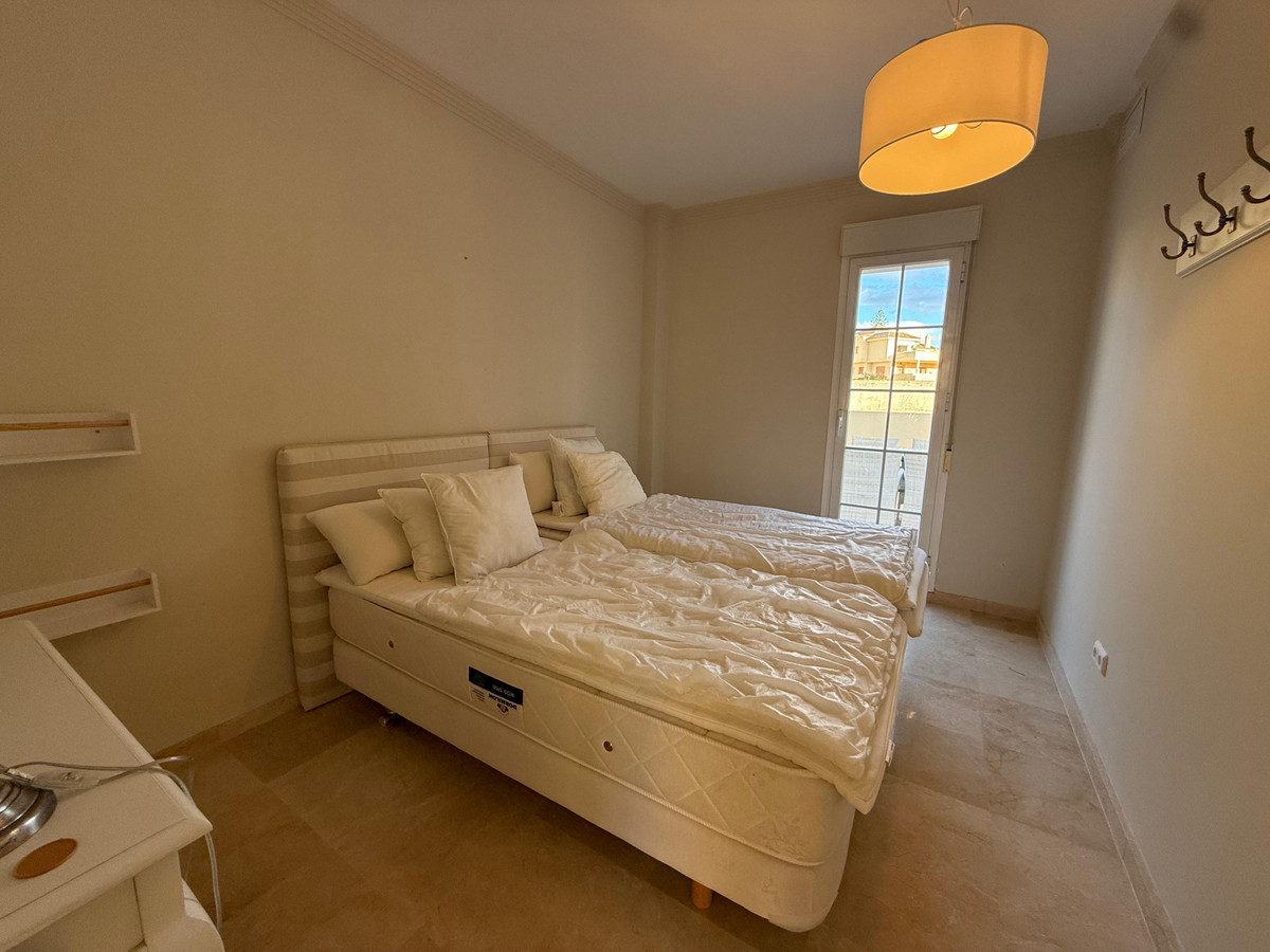 4 Bedroom Apartment for Sale in Nueva Andalucía — 3
