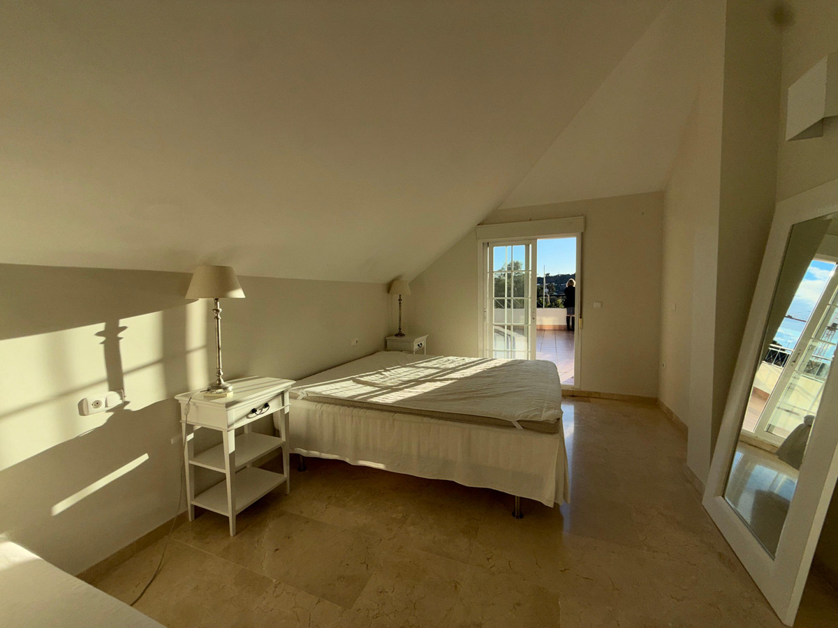 4 Bedroom Apartment for Sale in Nueva Andalucía — 9
