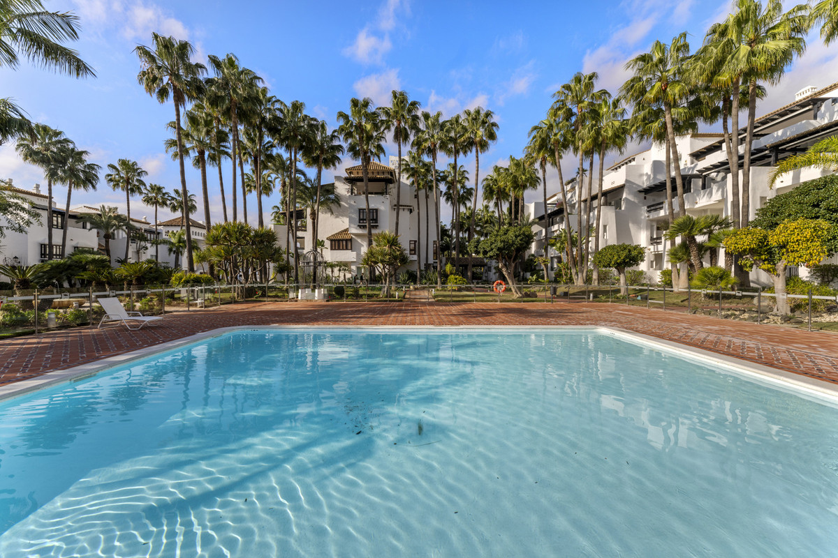 3 Bedroom Apartment for Sale in The Golden Mile — 8