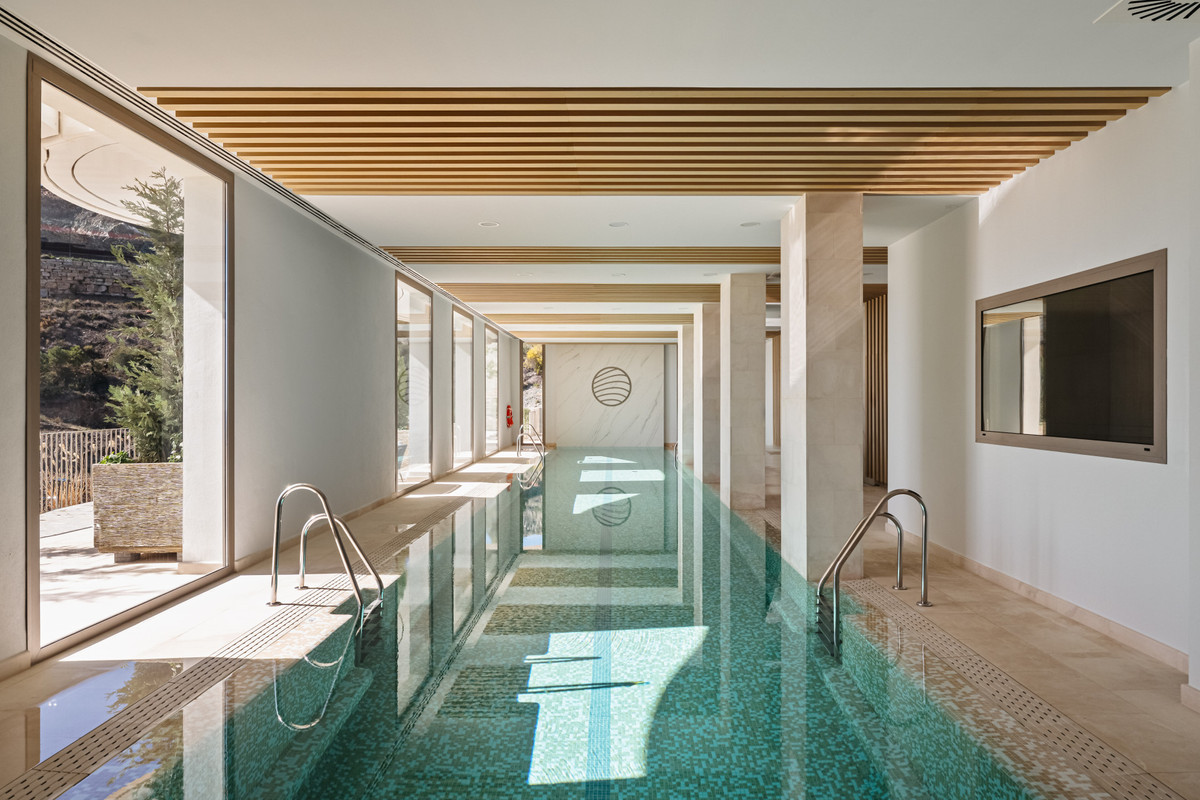 3 Bedroom Apartment for Sale in Benahavís — 3