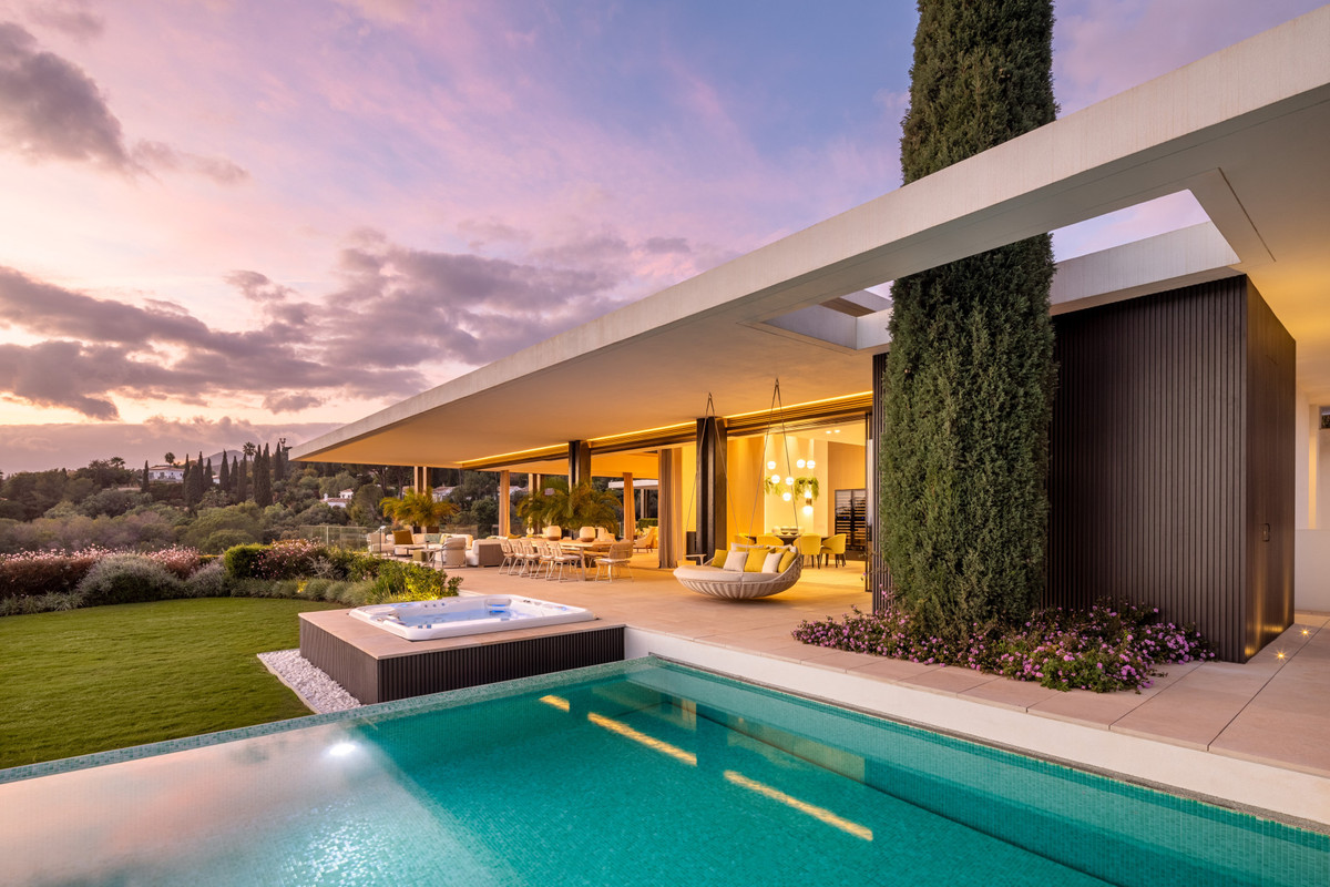 6 Bedroom Villa for Sale in La Quinta — 2