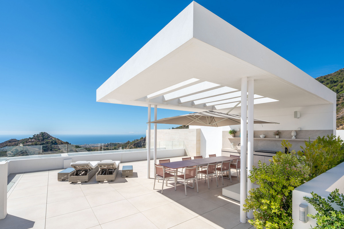 3 Bedroom Apartment for Sale in Ojén — 2