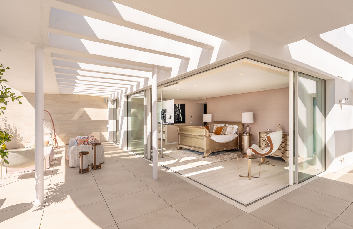 3 Bedroom Apartment for Sale in Ojén — 9