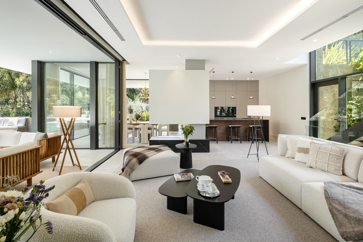 5 Bedroom Villa for Sale in Nueva Andalucía — 7