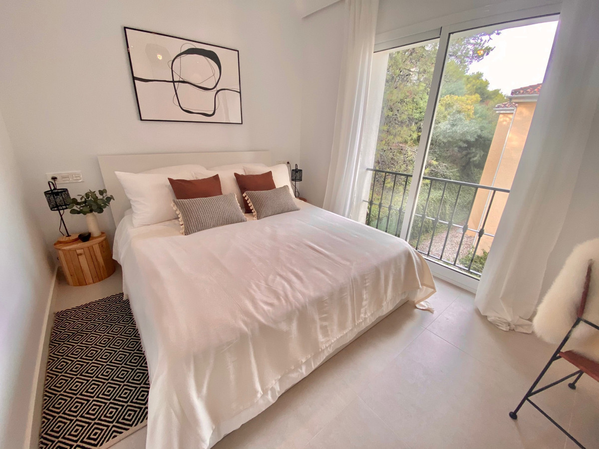4 Bedroom Apartment for Sale in La Quinta — view 10