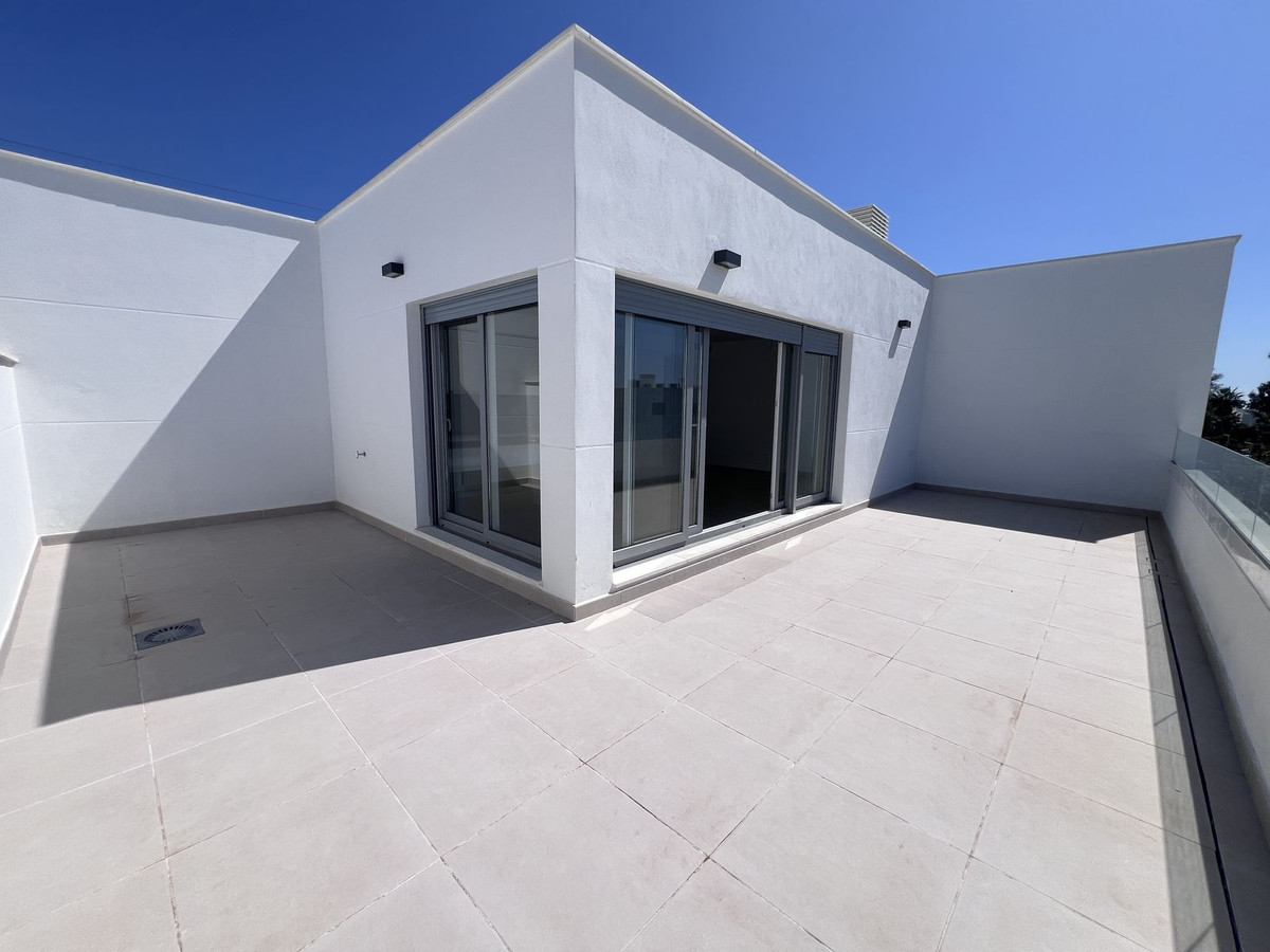 3 Bedroom Apartment for Sale in Bel Air — 3
