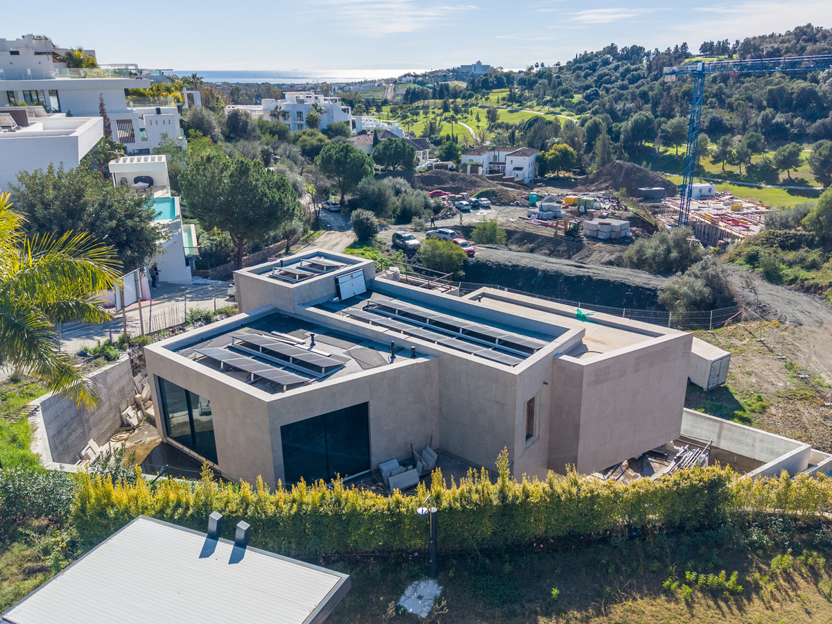5 Bedroom Villa for Sale in Benahavís