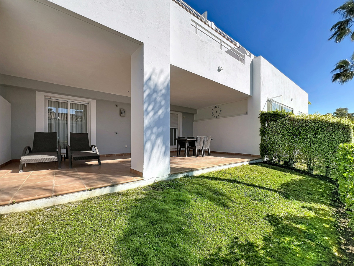 2 Bedroom Apartment for Sale in Estepona