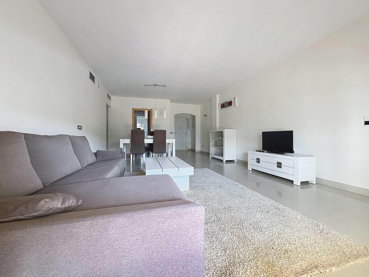 2 Bedroom Apartment for Sale in Estepona — 5