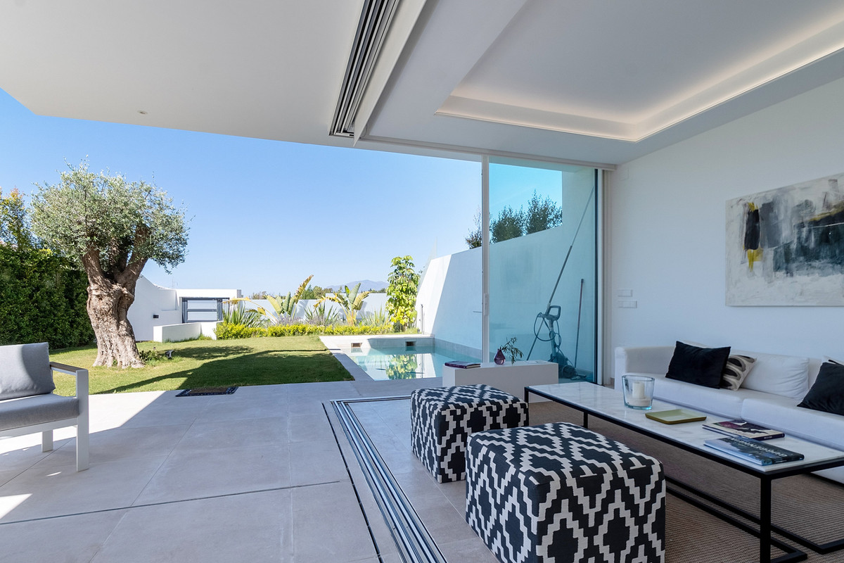 4 Bedroom Villa for Sale in Marbella — 6