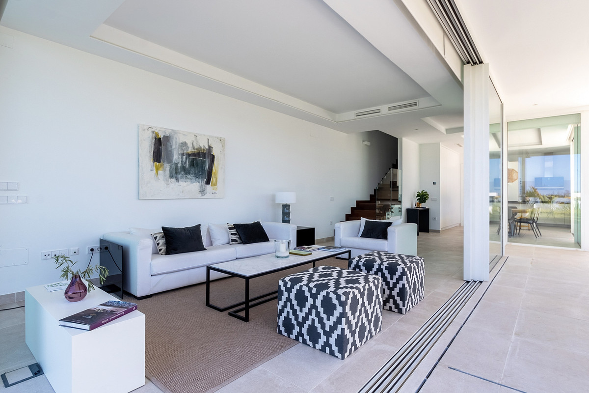 4 Bedroom Villa for Sale in Marbella — 8