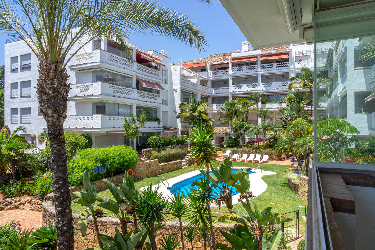 3 Bedroom Apartment for Sale in The Golden Mile — 3