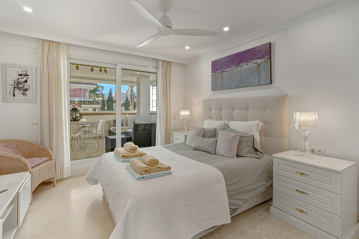 3 Bedroom Apartment for Sale in The Golden Mile — 6