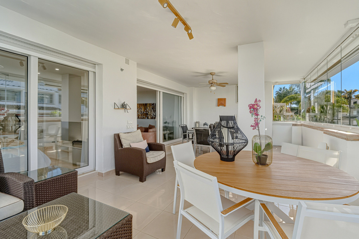 3 Bedroom Apartment for Sale in The Golden Mile — view 10