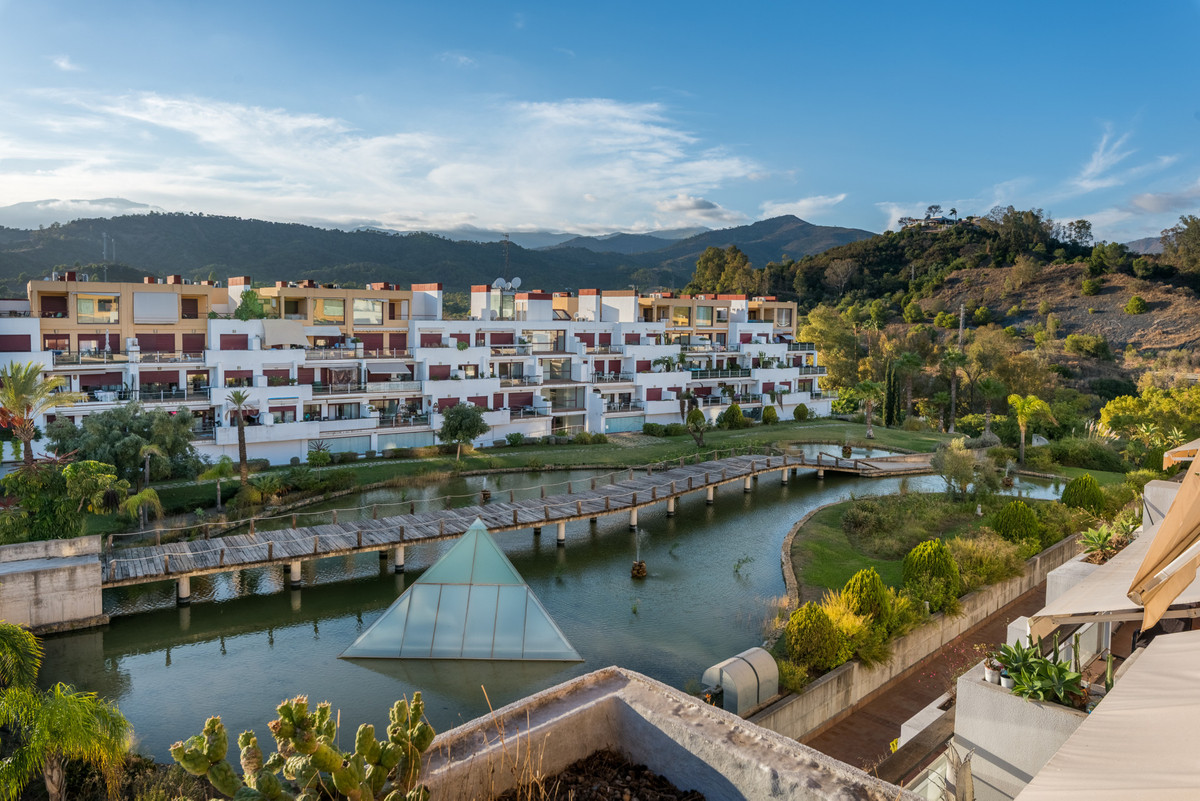 2 Bedroom Apartment for Sale in Estepona — 2
