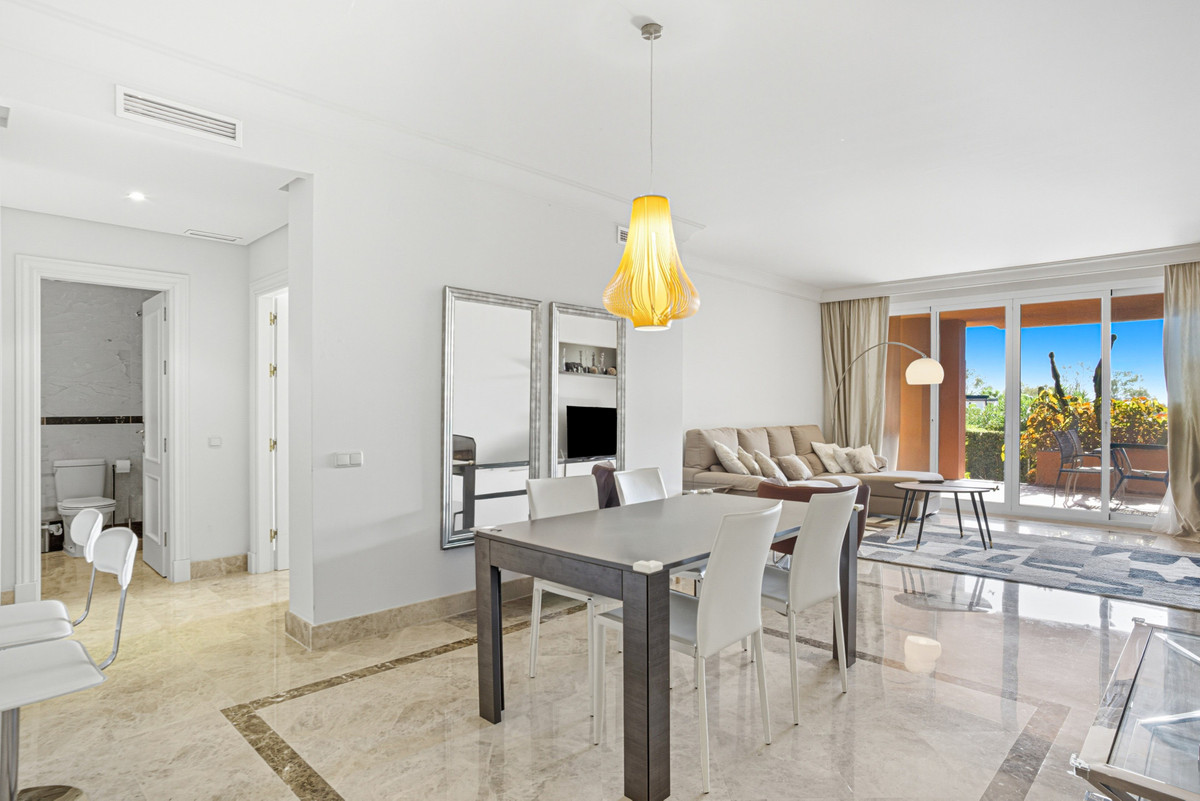 2 Bedroom Apartment for Sale in Nueva Andalucía — 6