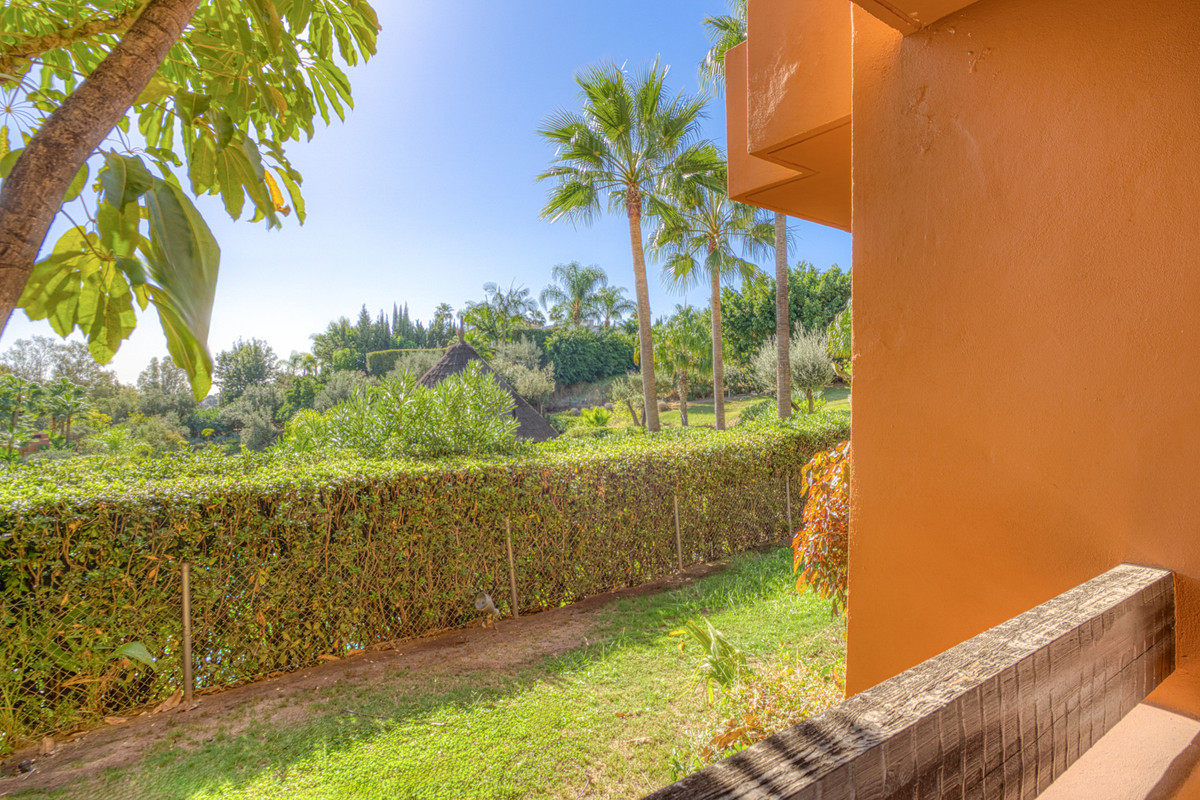 2 Bedroom Apartment for Sale in Nueva Andalucía — 8