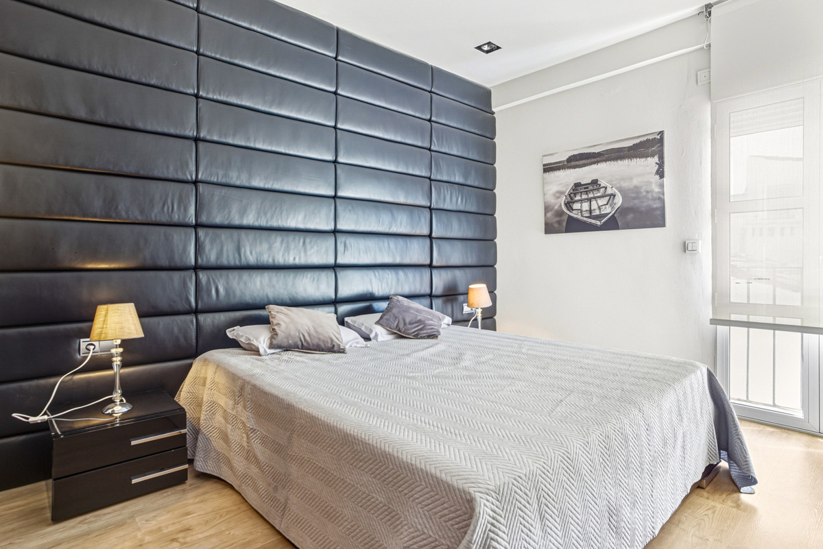 1 Bedroom Apartment for Sale in Puerto Banús — 5