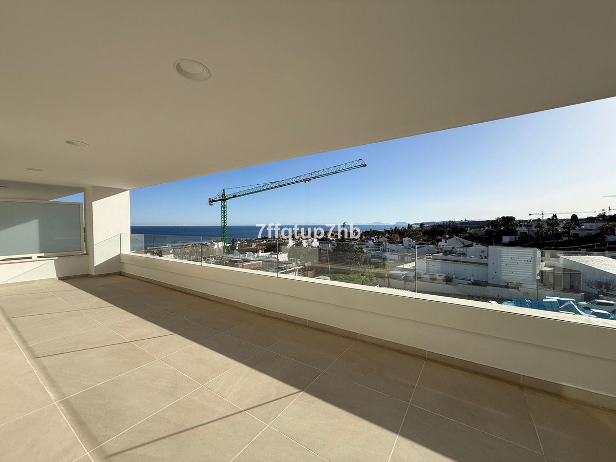 2 Bedroom Apartment for Sale in Estepona