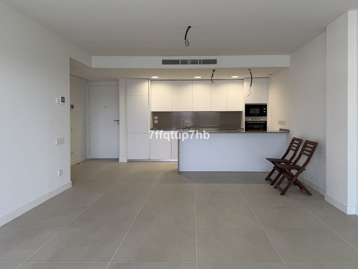 2 Bedroom Apartment for Sale in Estepona — 3