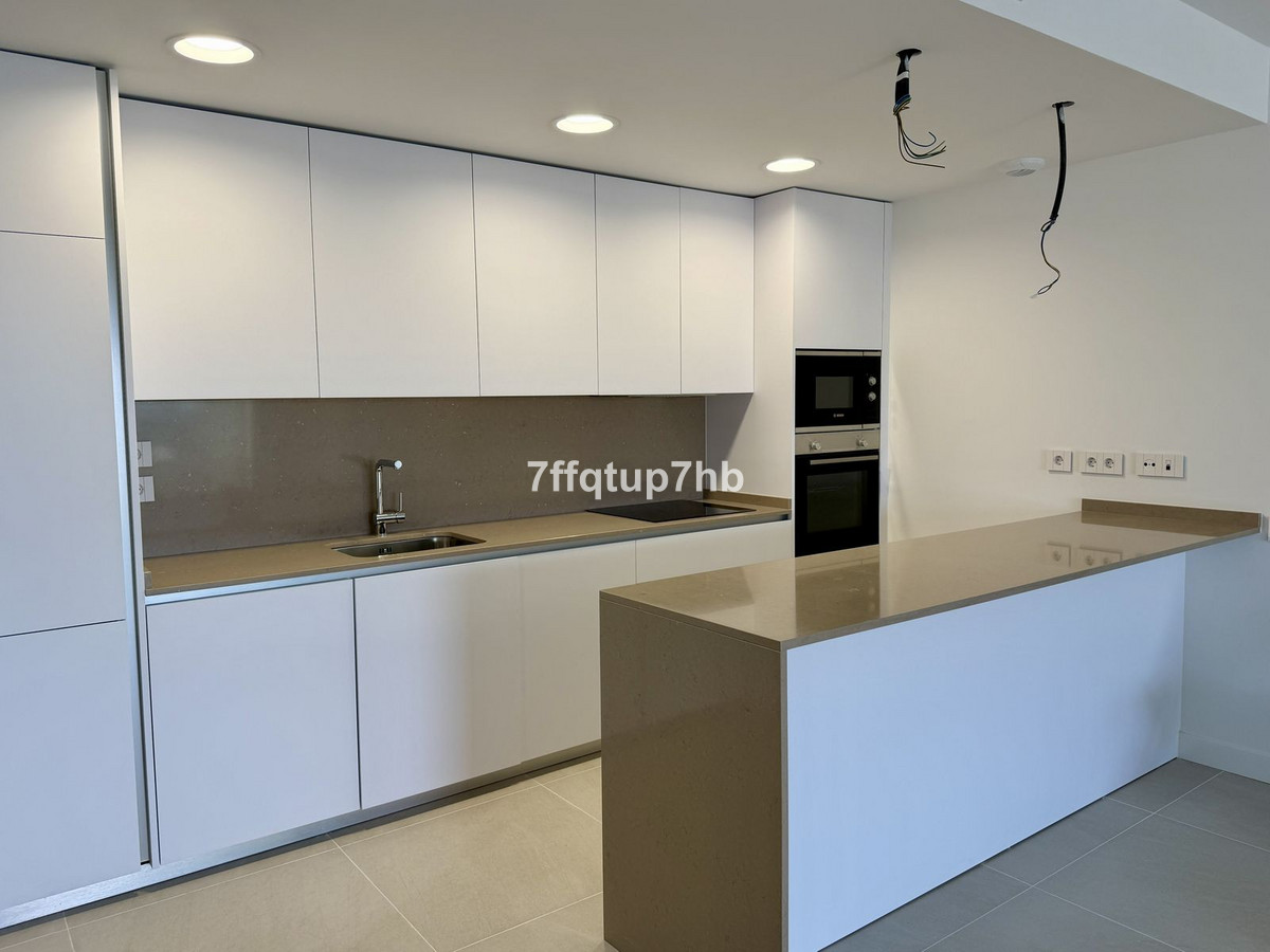 2 Bedroom Apartment for Sale in Estepona — 5