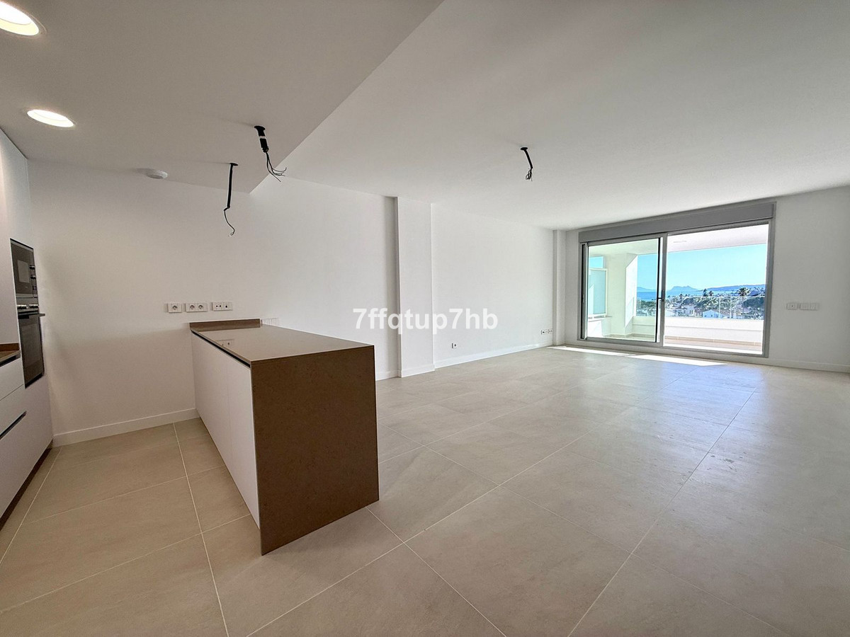 2 Bedroom Apartment for Sale in Estepona — 6
