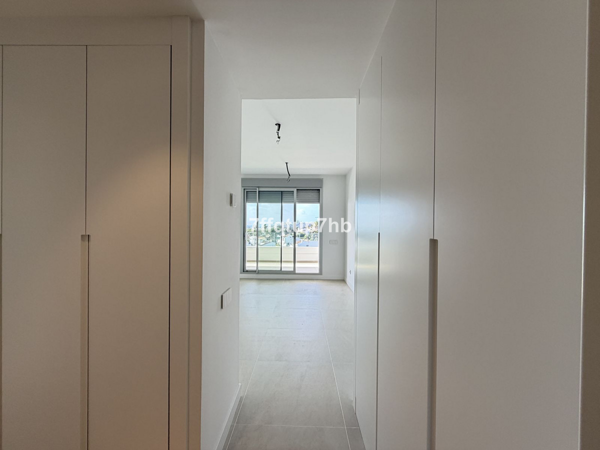 2 Bedroom Apartment for Sale in Estepona — 7