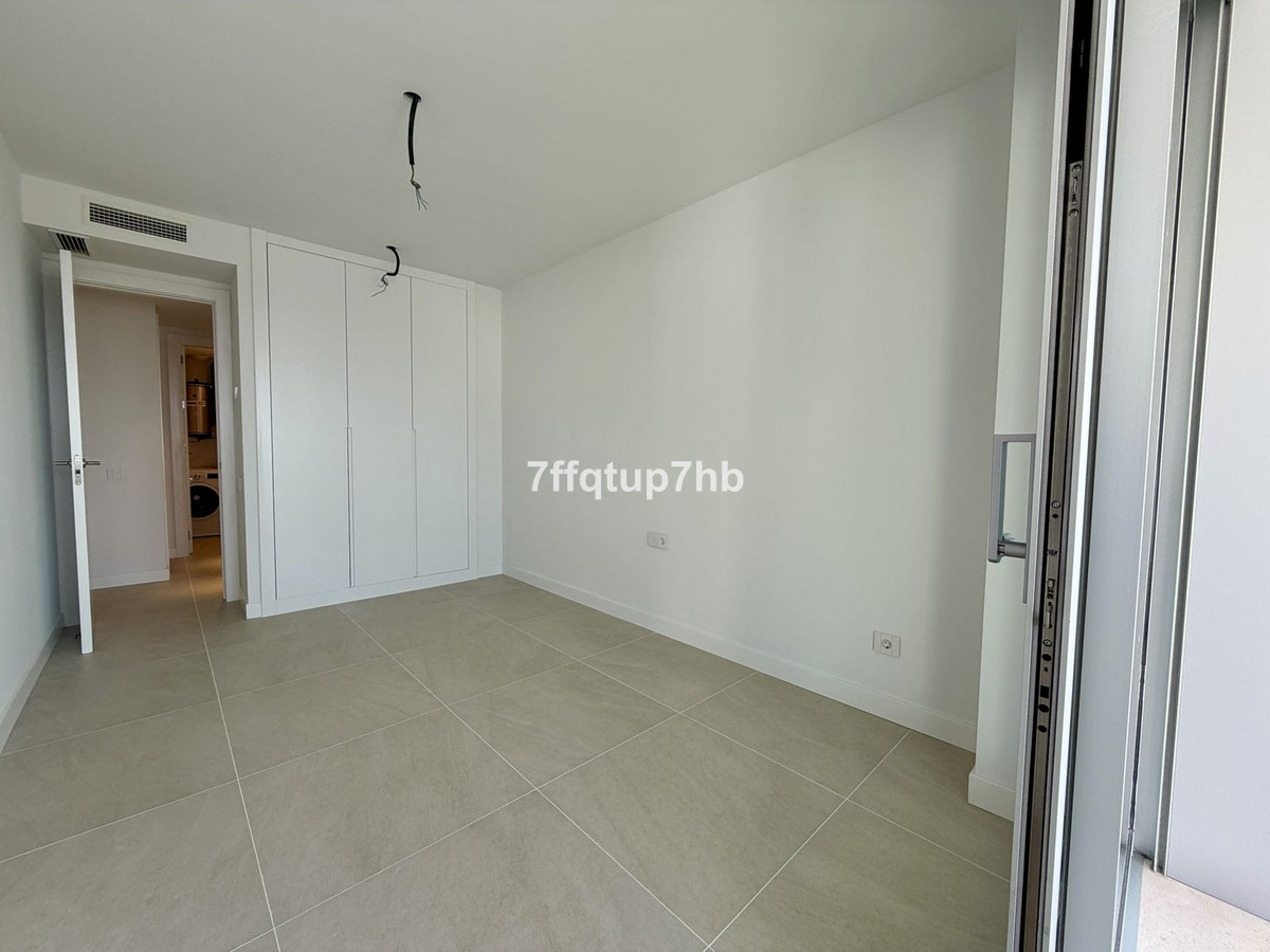 2 Bedroom Apartment for Sale in Estepona — 8