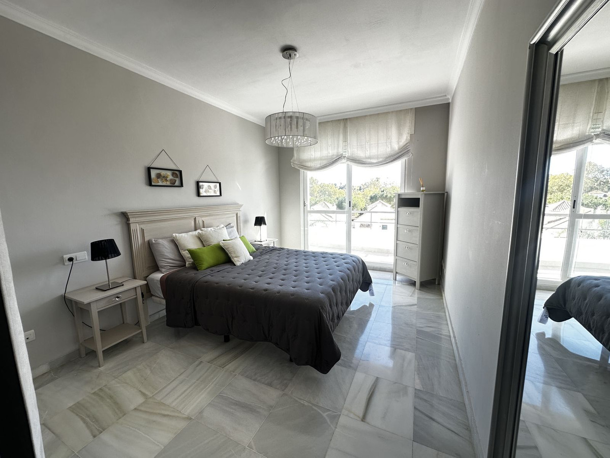 2 Bedroom Apartment for Sale in Nueva Andalucía — 8