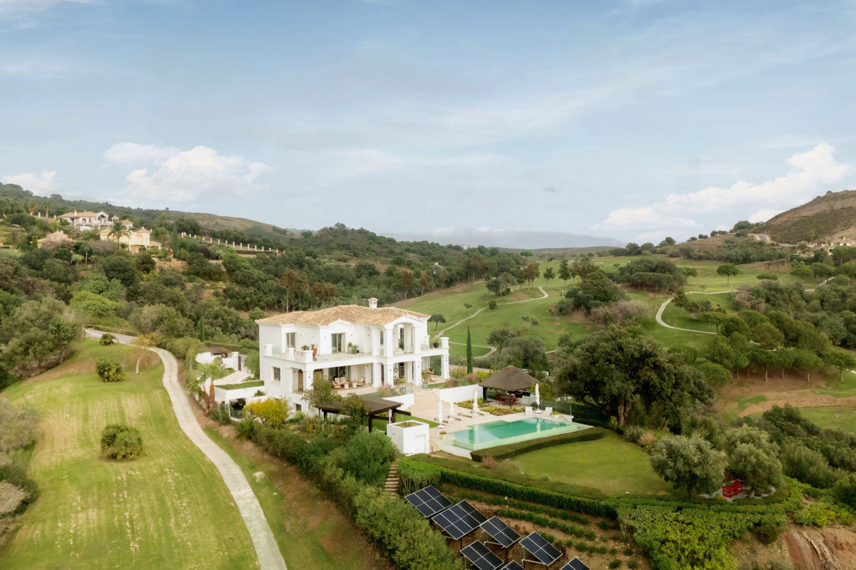 5 Bedroom Villa for Sale in Benahavís — 4