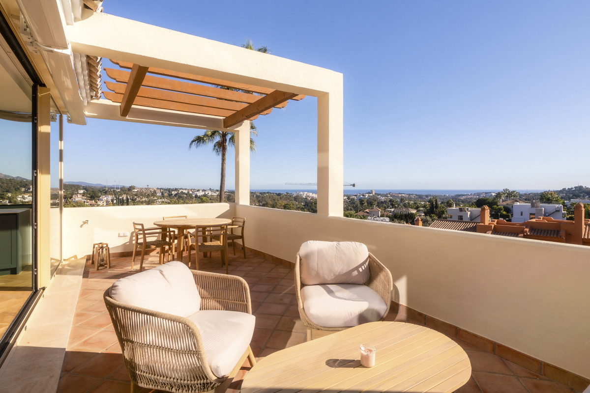 2 Bedroom Apartment for Sale in Nueva Andalucía