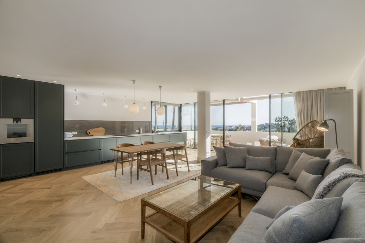 2 Bedroom Apartment for Sale in Nueva Andalucía — 2