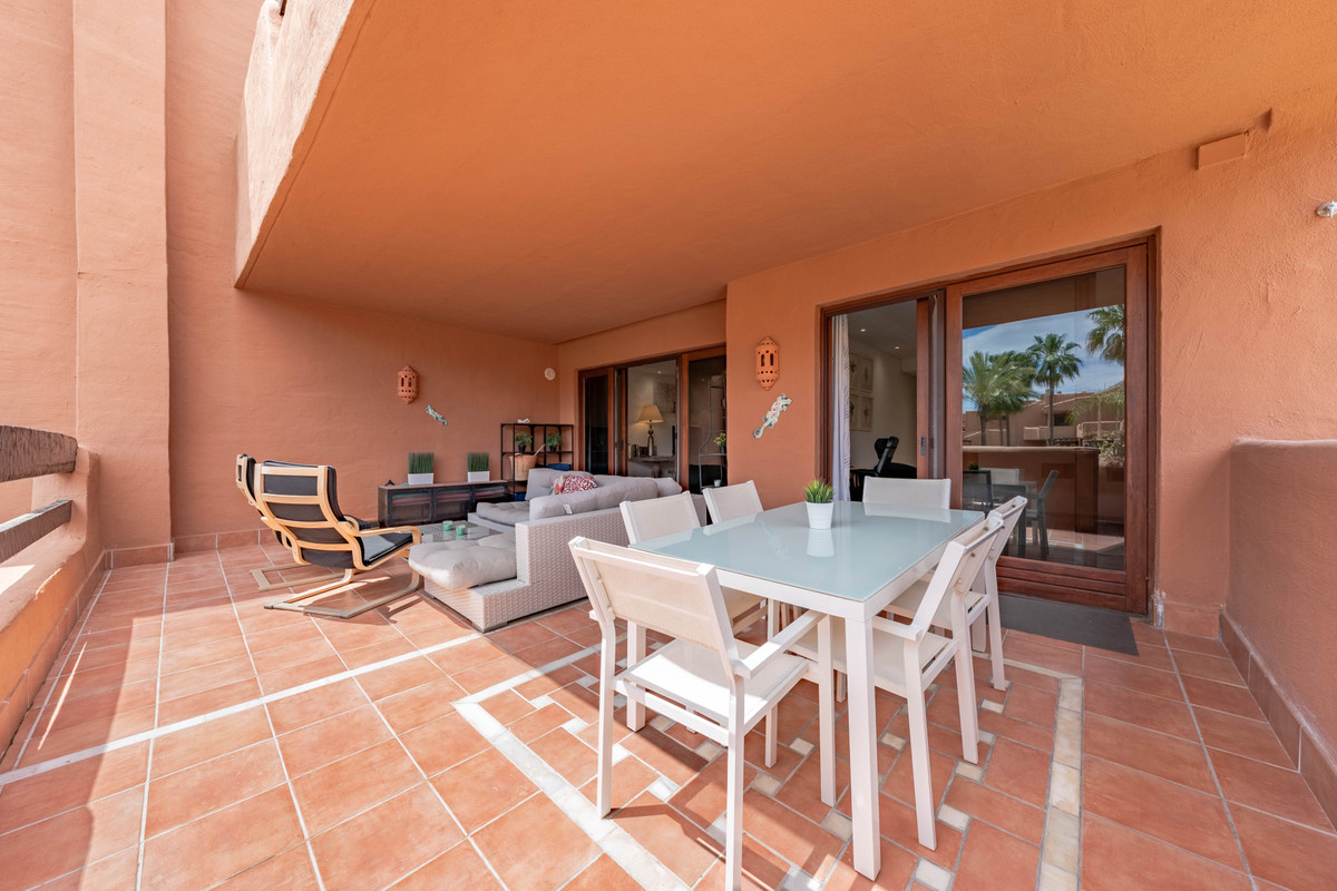 2 Bedroom Apartment for Sale in Estepona — 4