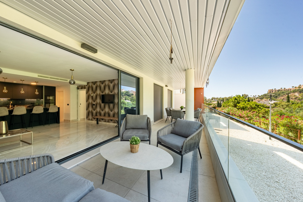 3 Bedroom Apartment for Sale in Benahavís
