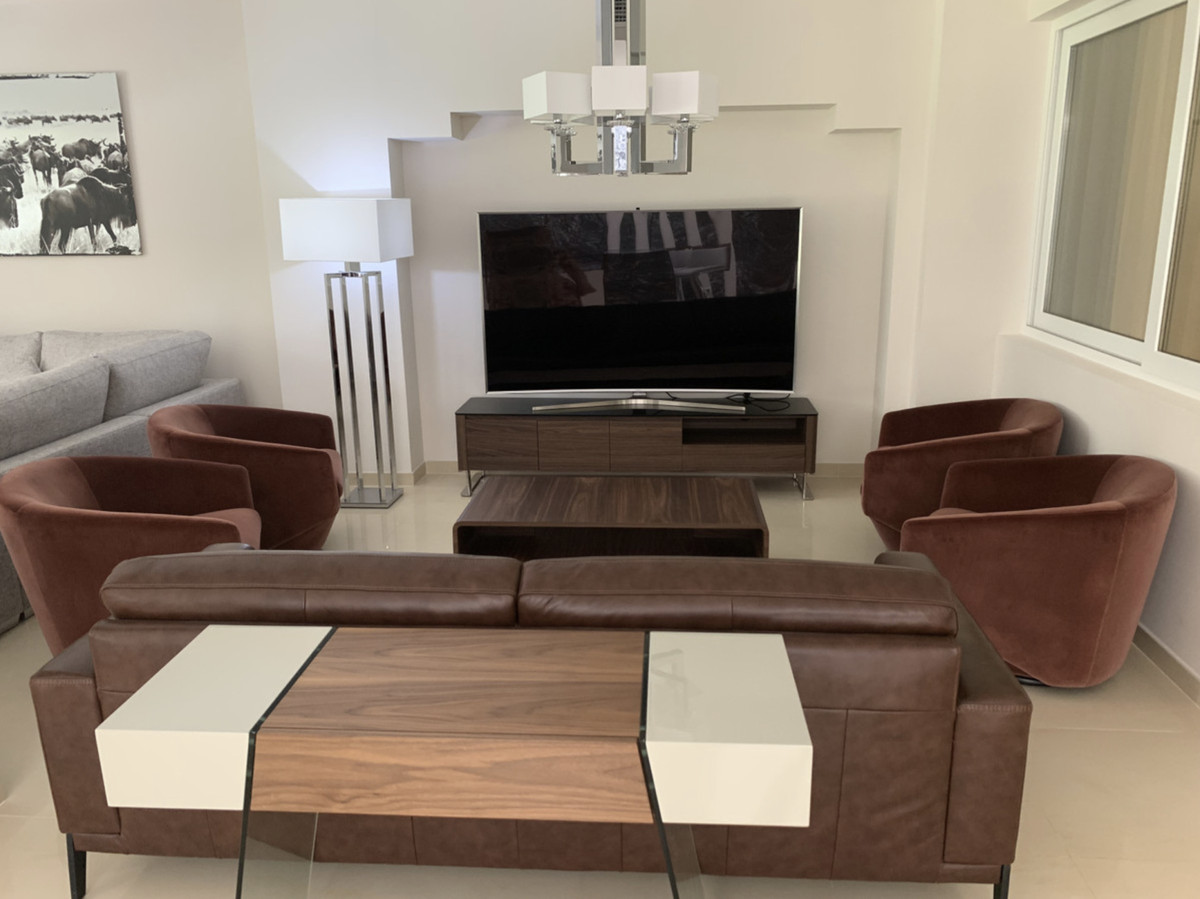 6 Bedroom Apartment for Sale in Puerto Banús — 3