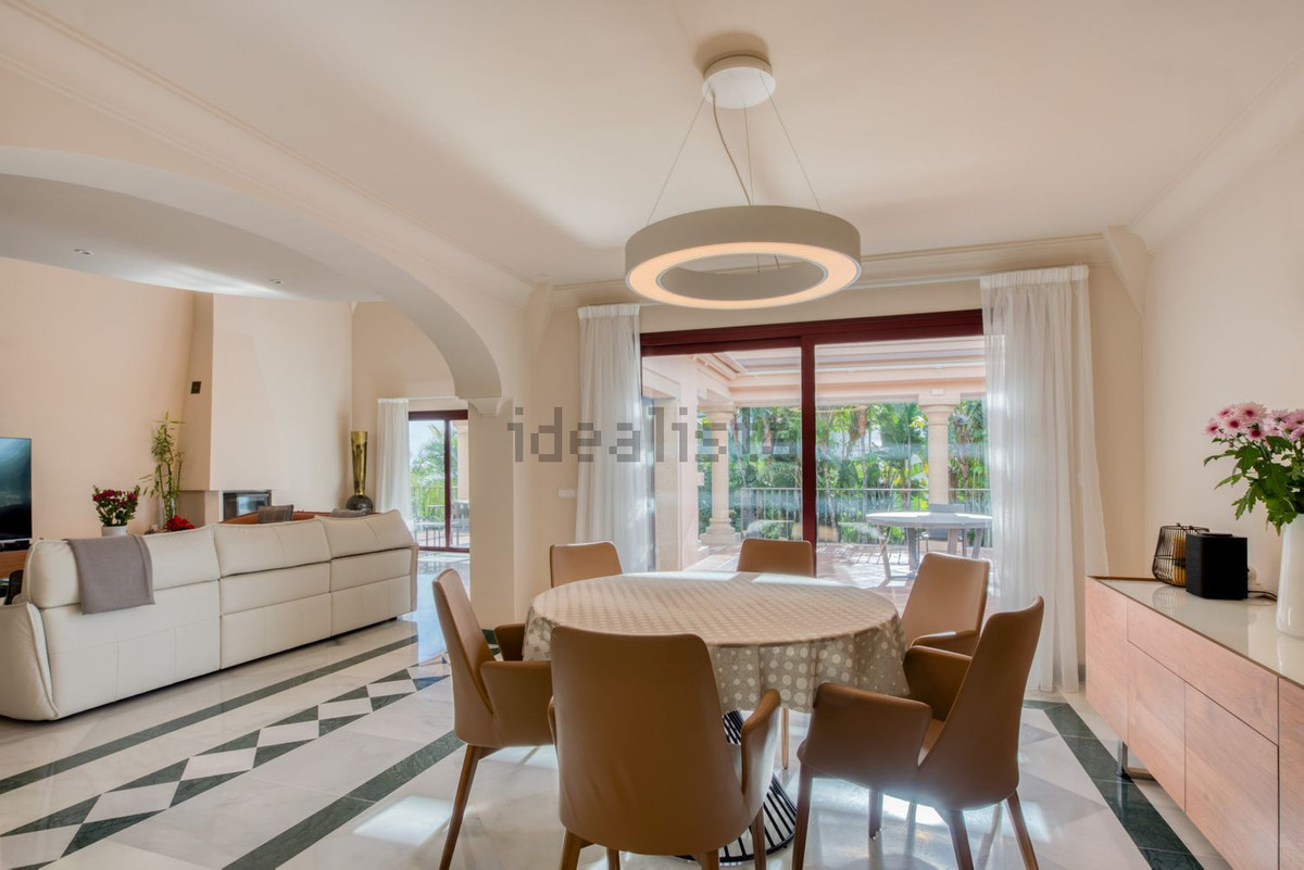 5 Bedroom Villa for Sale in Los Flamingos — 4