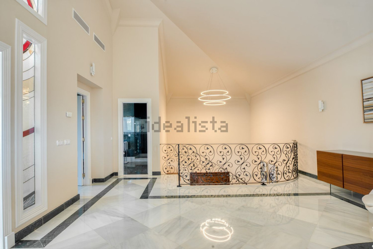 5 Bedroom Villa for Sale in Los Flamingos — 6