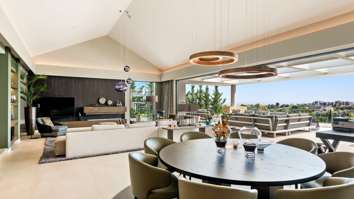 5 Bedroom Villa for Sale in Benahavís — 5
