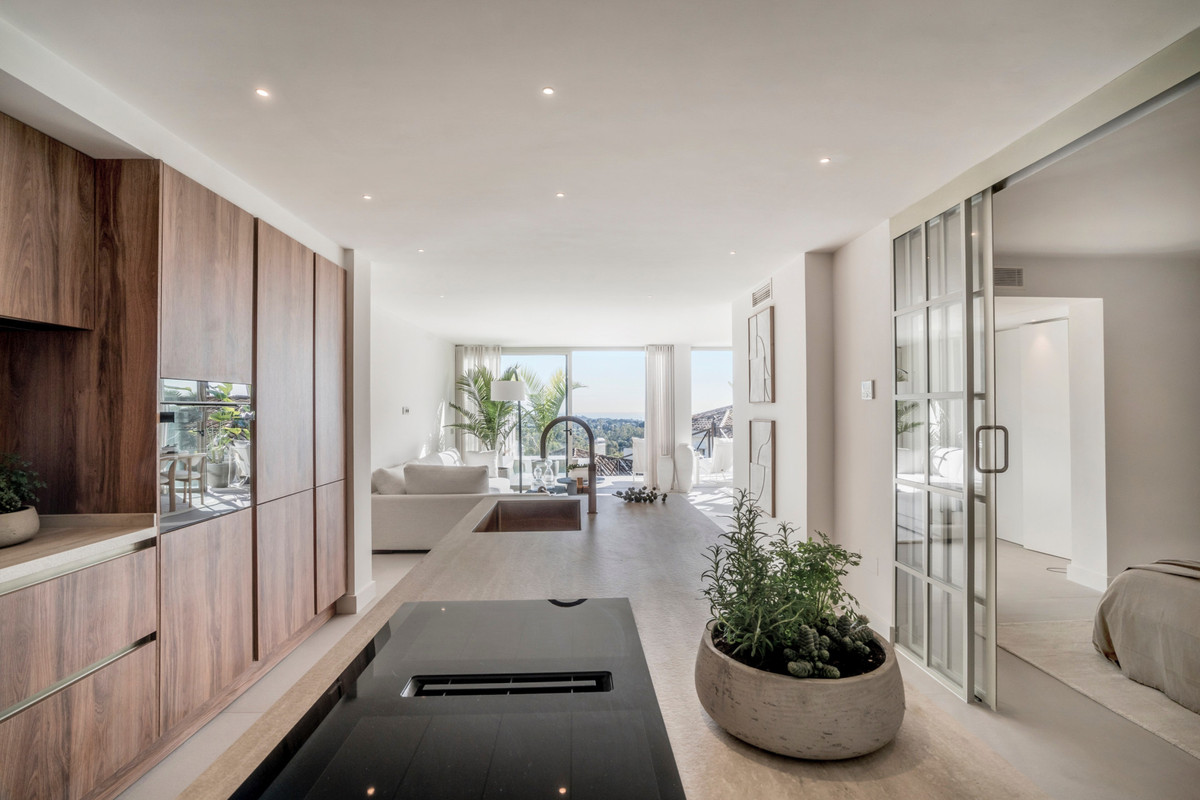 3 Bedroom Apartment for Sale in Nueva Andalucía — 7