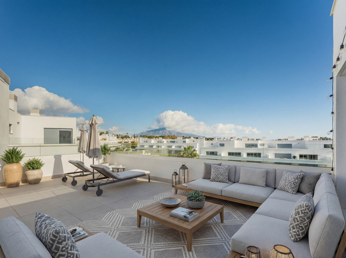 3 Bedroom Apartment for Sale in Estepona