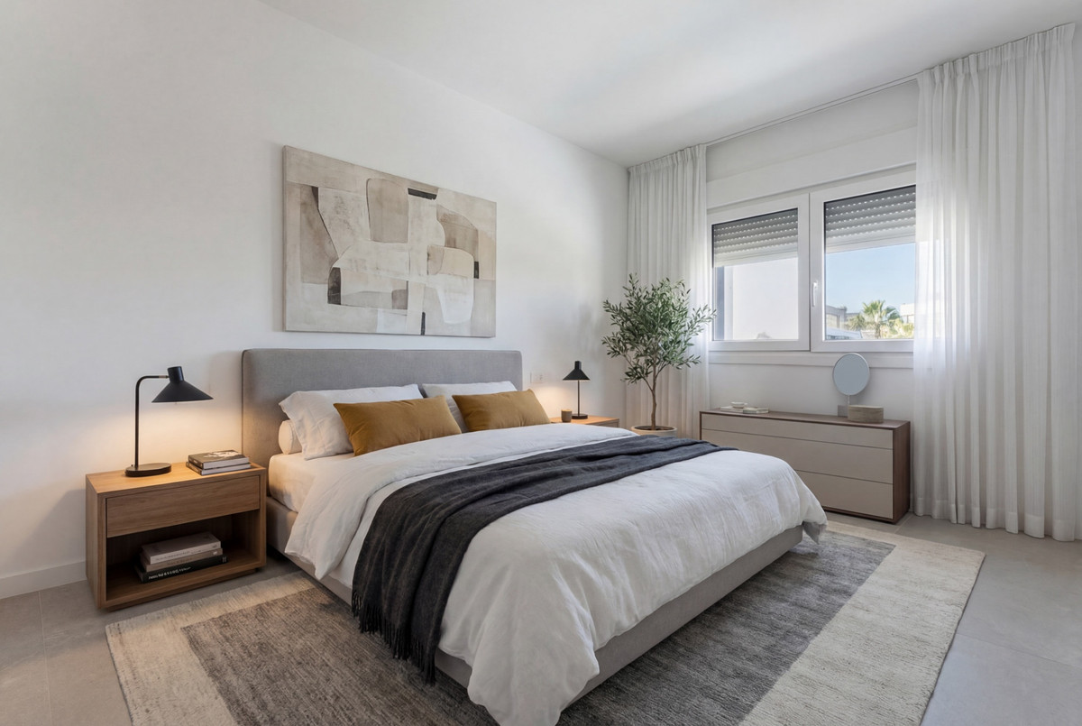 3 Bedroom Apartment for Sale in Estepona — 3