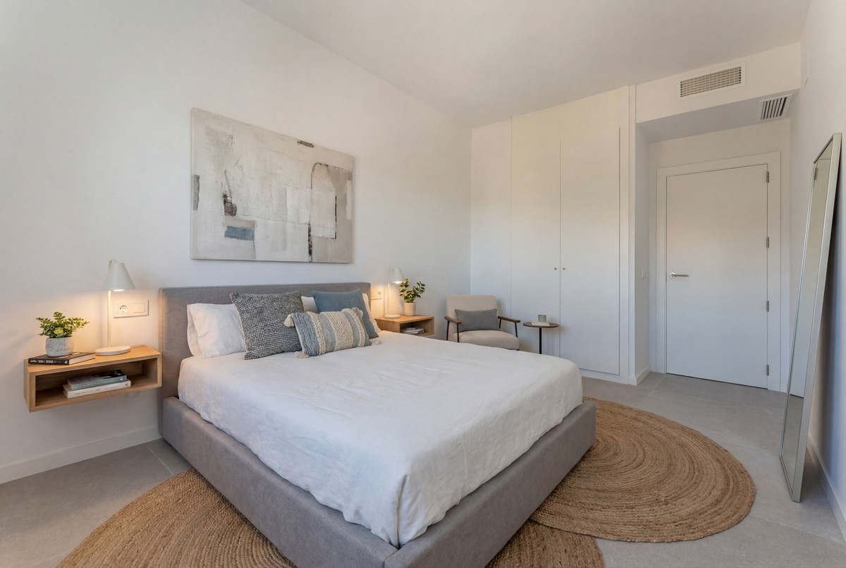 3 Bedroom Apartment for Sale in Estepona — 4