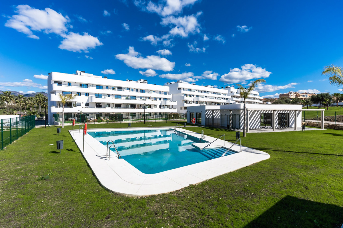 2 Bedroom Apartment for Sale in Estepona — 5