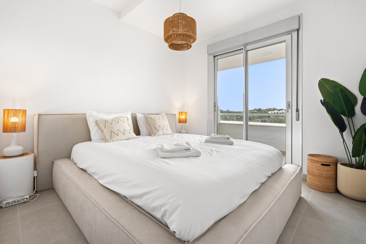 3 Bedroom Apartment for Sale in Estepona — 4