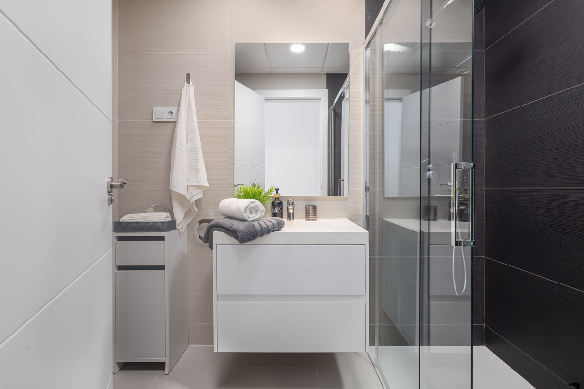 2 Bedroom Apartment for Sale in Estepona — 4