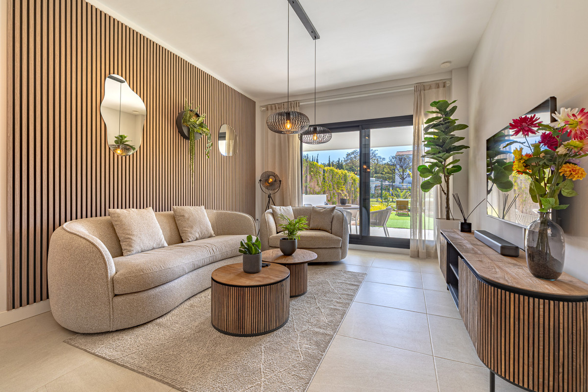 2 Bedroom Apartment for Sale in Estepona — 2