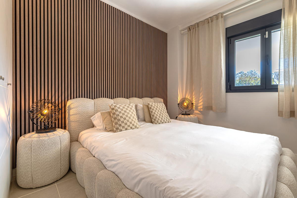 2 Bedroom Apartment for Sale in Estepona — 4