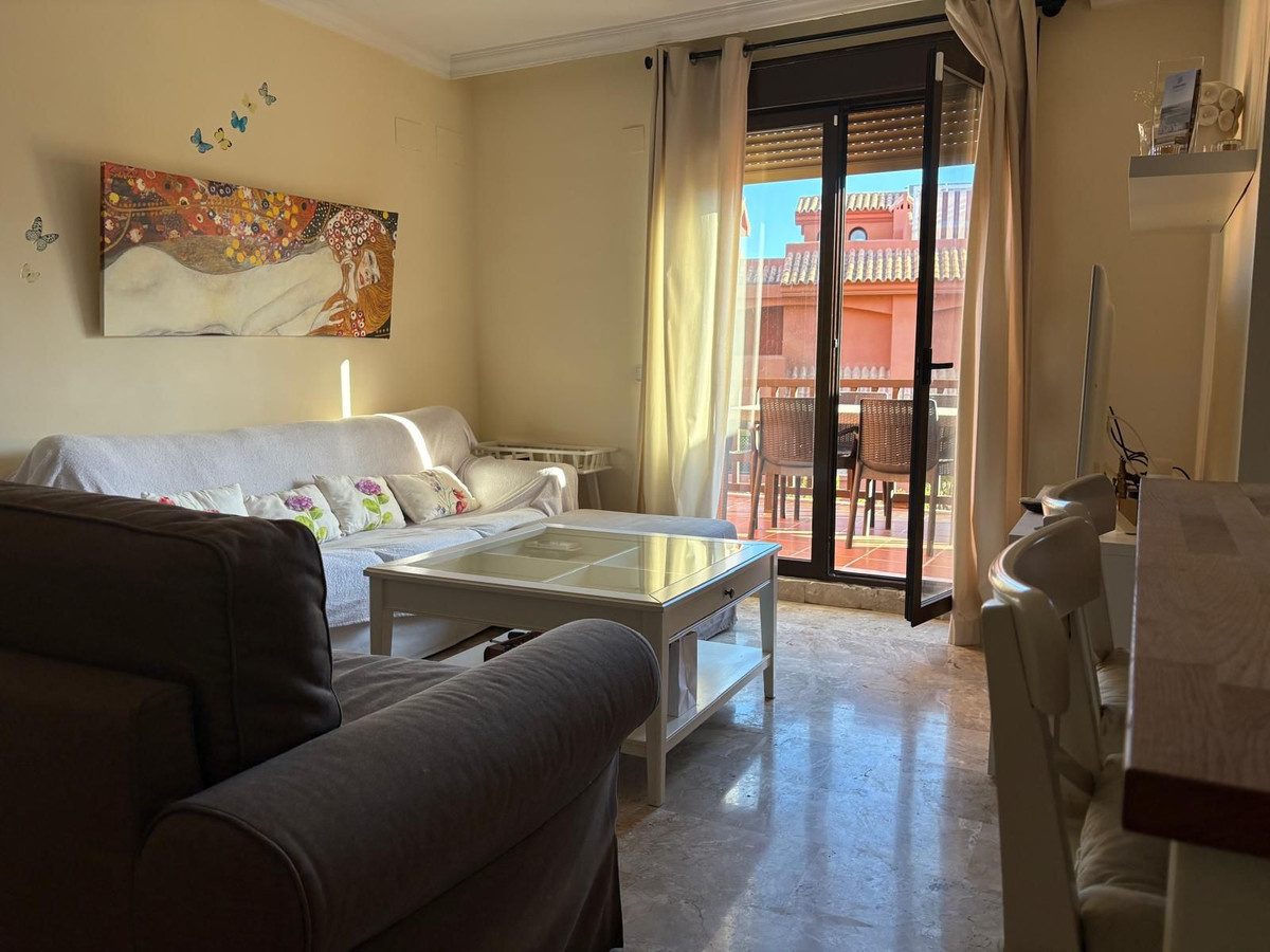 2 Bedroom Apartment for Sale in Estepona — 3