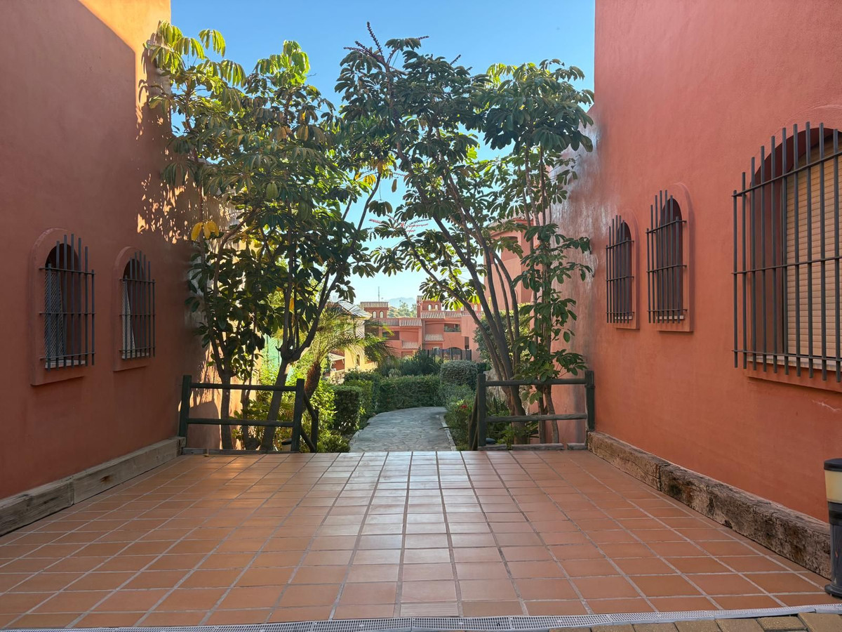 2 Bedroom Apartment for Sale in Estepona — 4